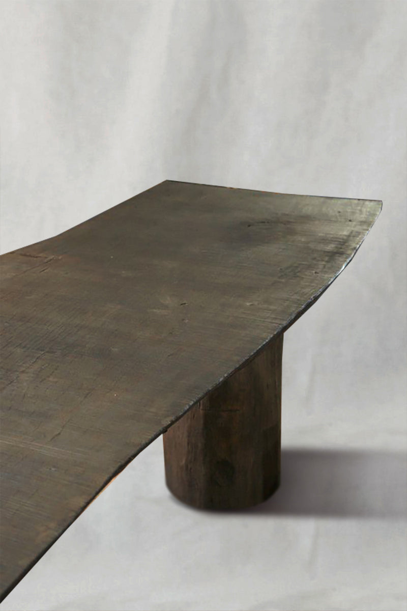HANA DINING TABLE